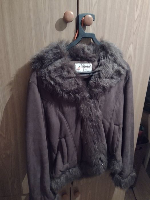 Kożuszek zamszowy rozmiar M cena 35 zł