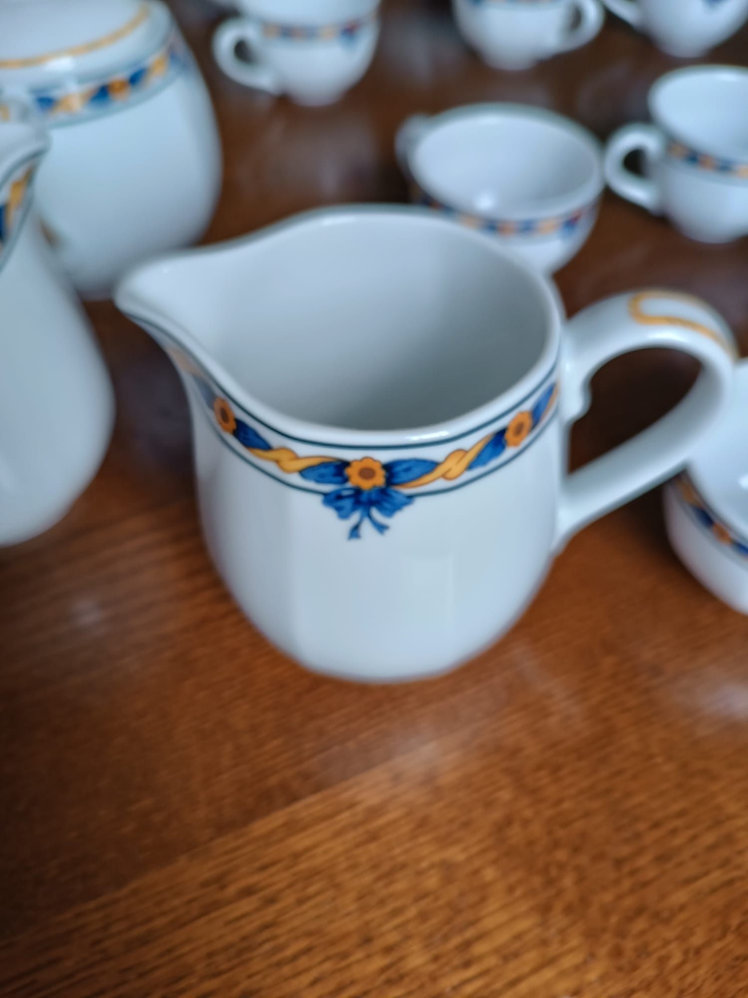 Conjunto café Vista Alegre