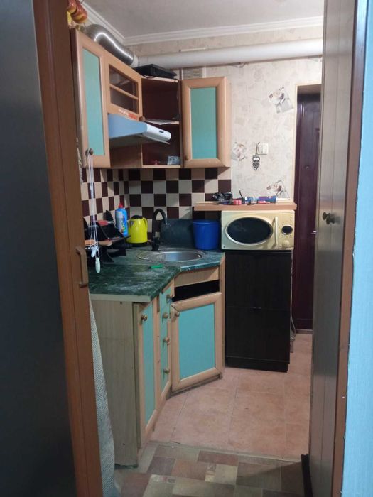 Продам гостинку Салтівка вул.Зубенко  535 м/р   10500 у.е.   M