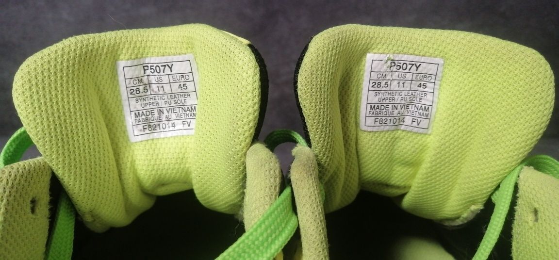 Бутсы ASICS 45р.