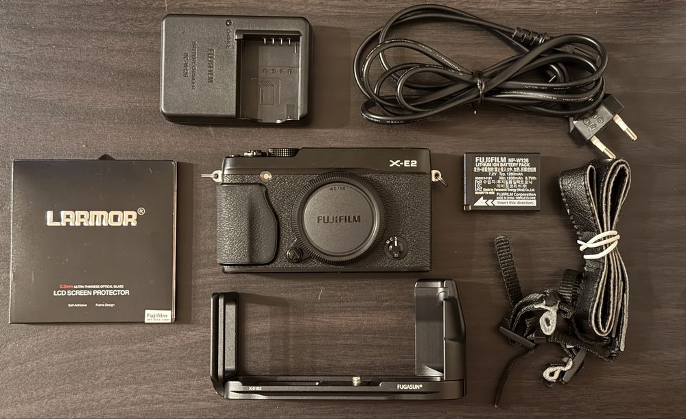 Fujifilm X-E2 w dobrym stanie.