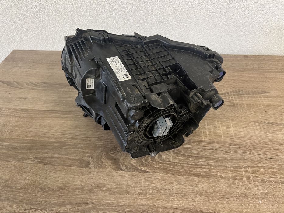 Фара права led Land Rover Defender 2 2019- L8B213w029ff в наявності!