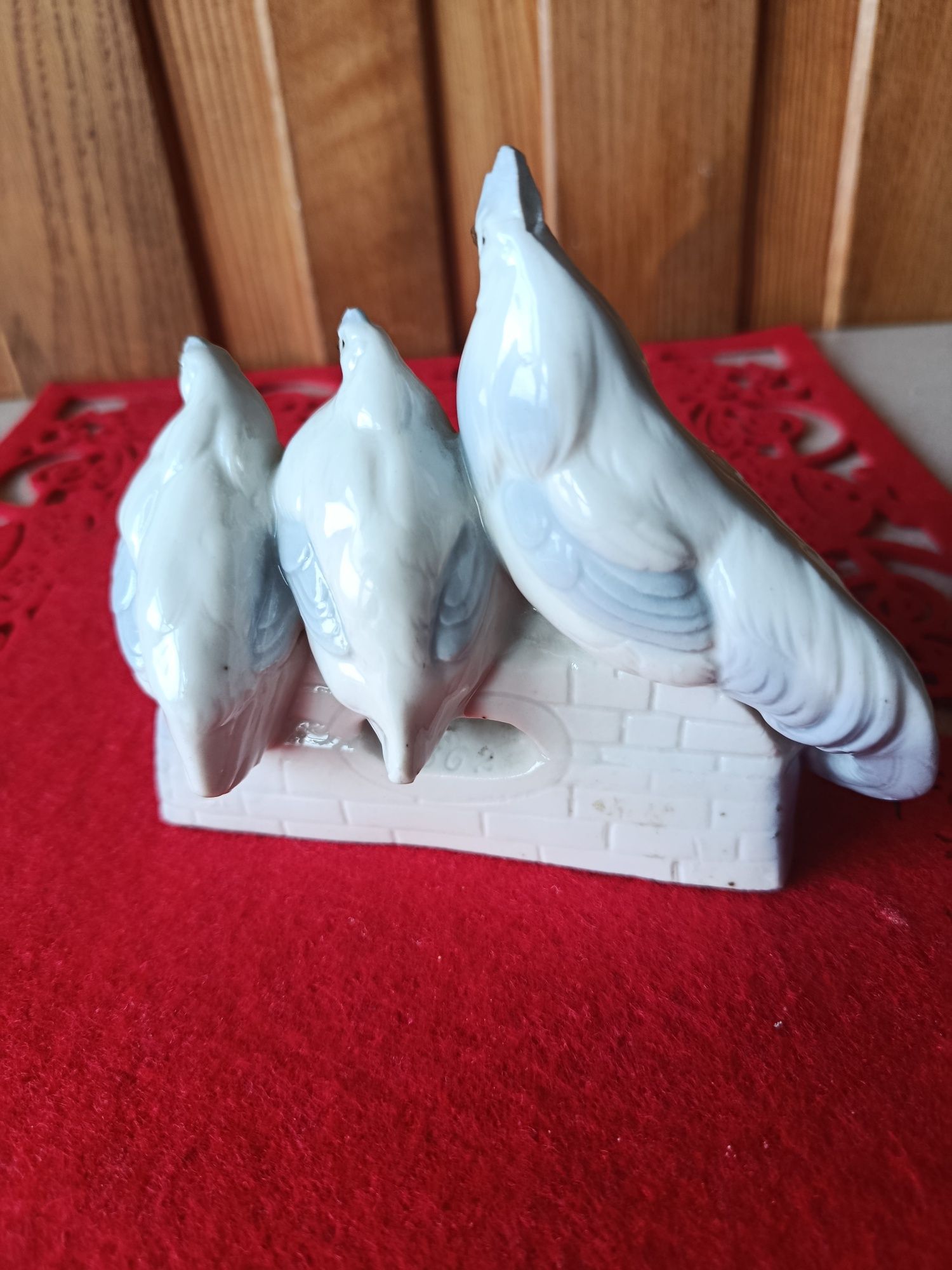 Porcelanowy kogut kury figurka paterka stara  przedwojenna