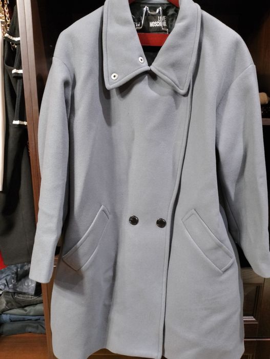 Новое женское кошемировое пальто .