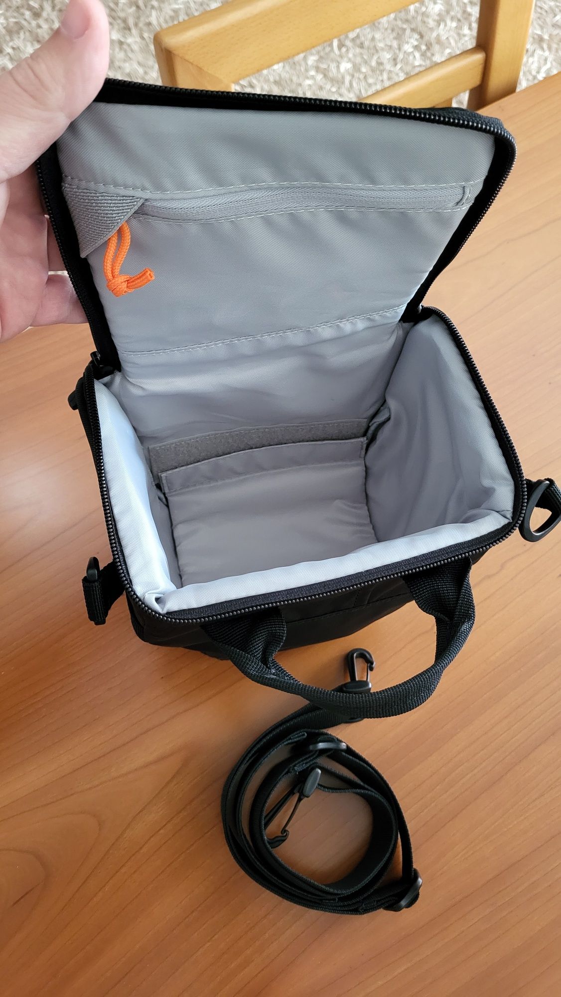 Bolsa Lowepro Toploader Zoom 50 AW II Preta (nunca usada)