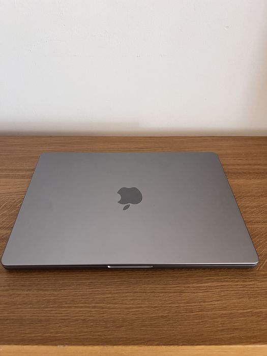 Macbook PRO M3 c/ Fatura e Garantia até 2027
