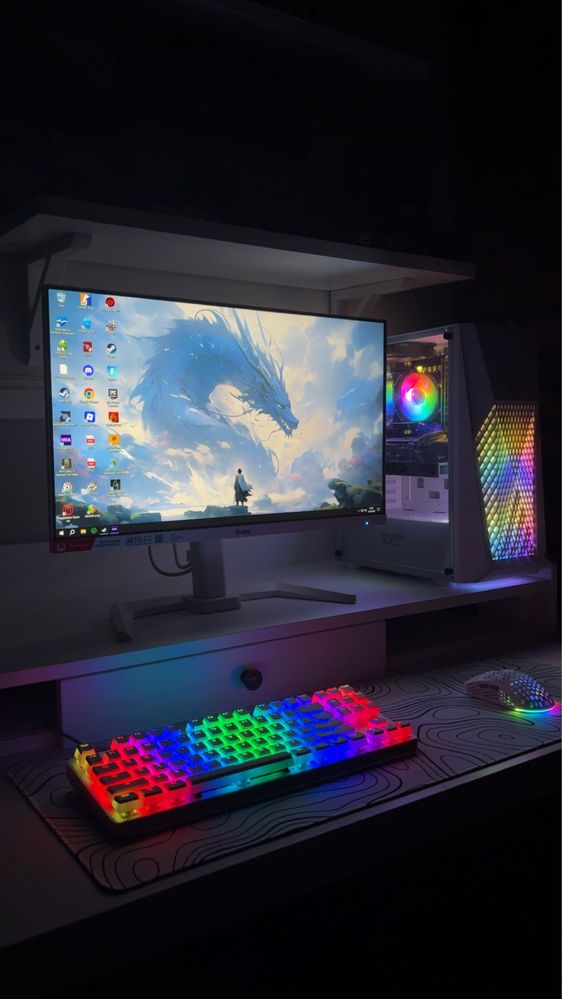 Komputer gamingowy +monitor +myszka i klawiatura