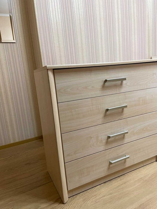 ліжко двоспальне, меблі для спальні