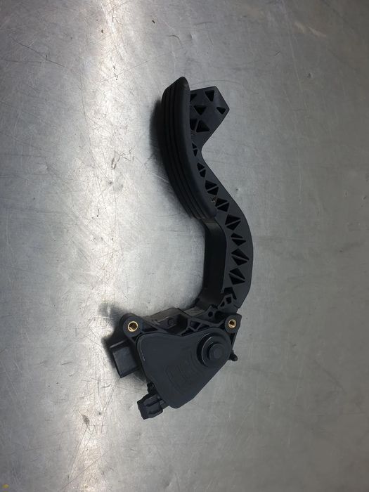 Pedal do acelerador RENAULT Trafic III (FG_)