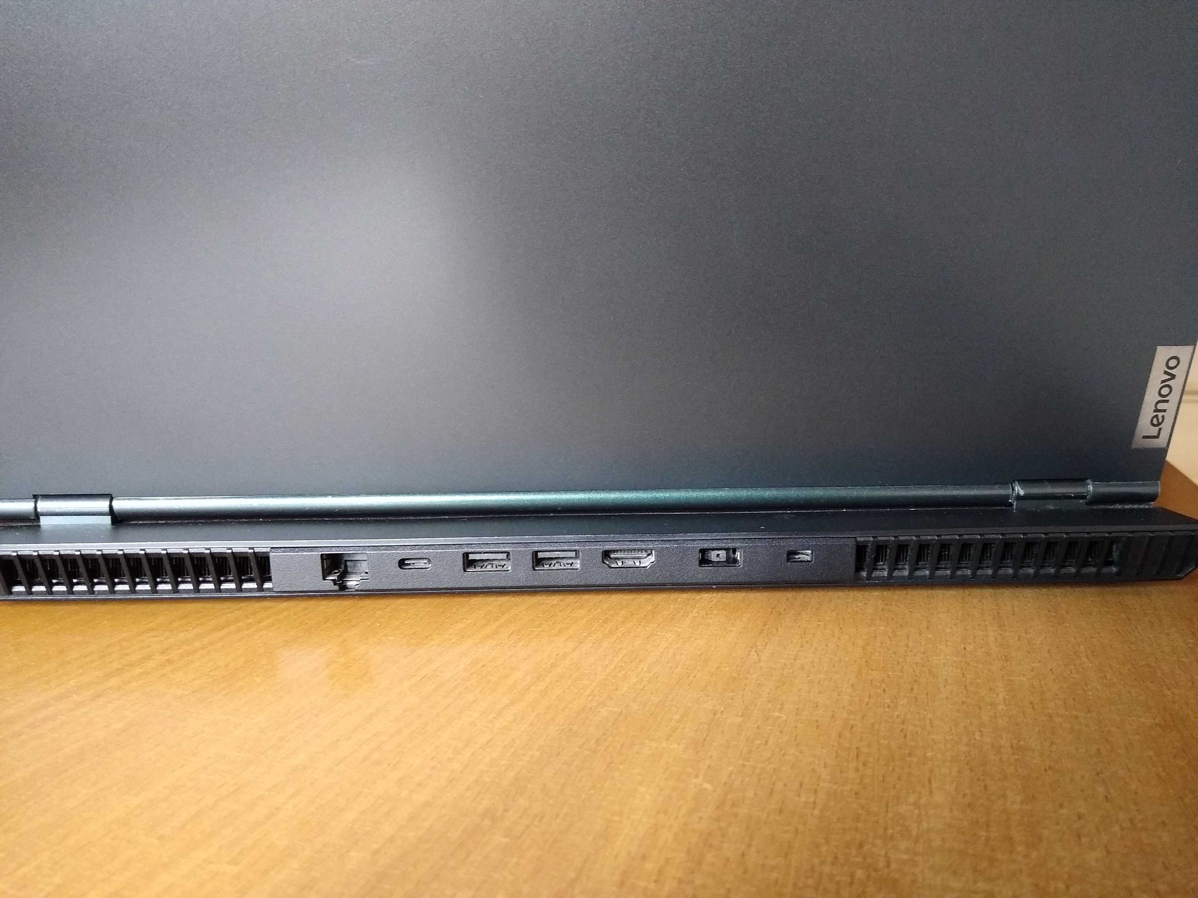 Komputer laptop Lenovo 5