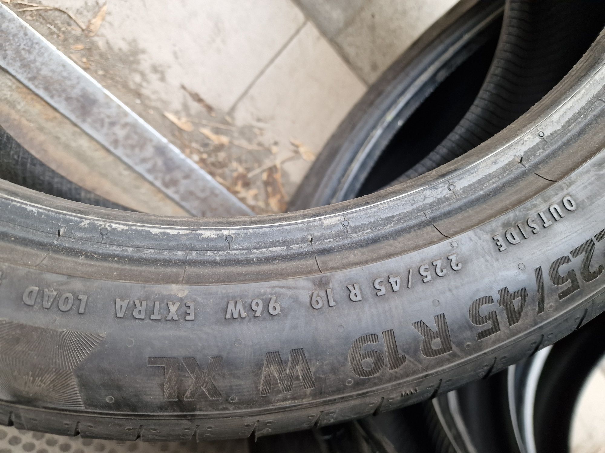 Летняя резина 225/45 R19 Continental premium 6