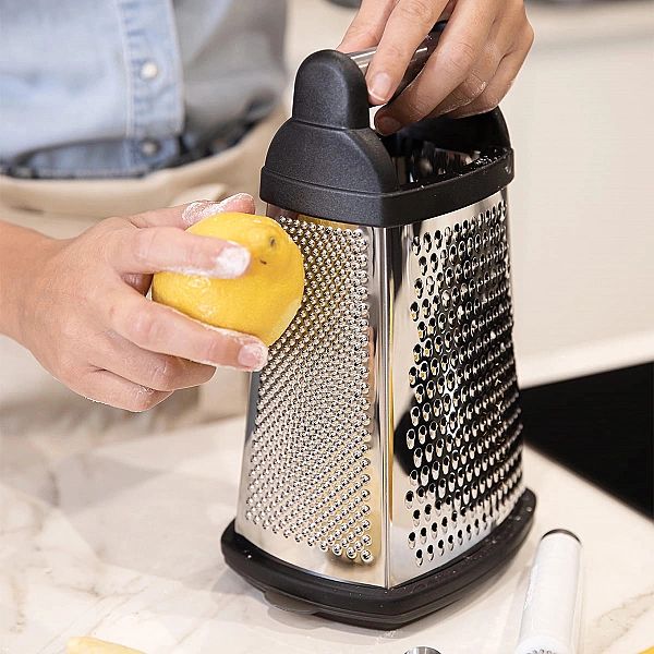Tarka z pojemnikiem Box Grater Onyx Black / KitchenAid