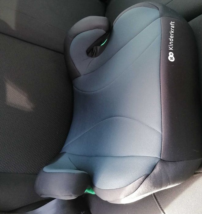 Podkładka samochodowa z firmy Kinderkraft dla dziecka