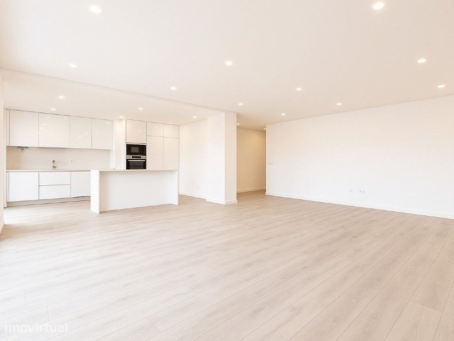 Apartamento T2 em Montijo