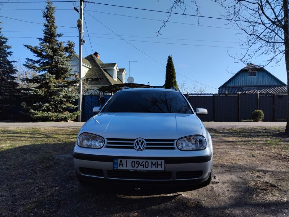 Volkswagen golf  2001р