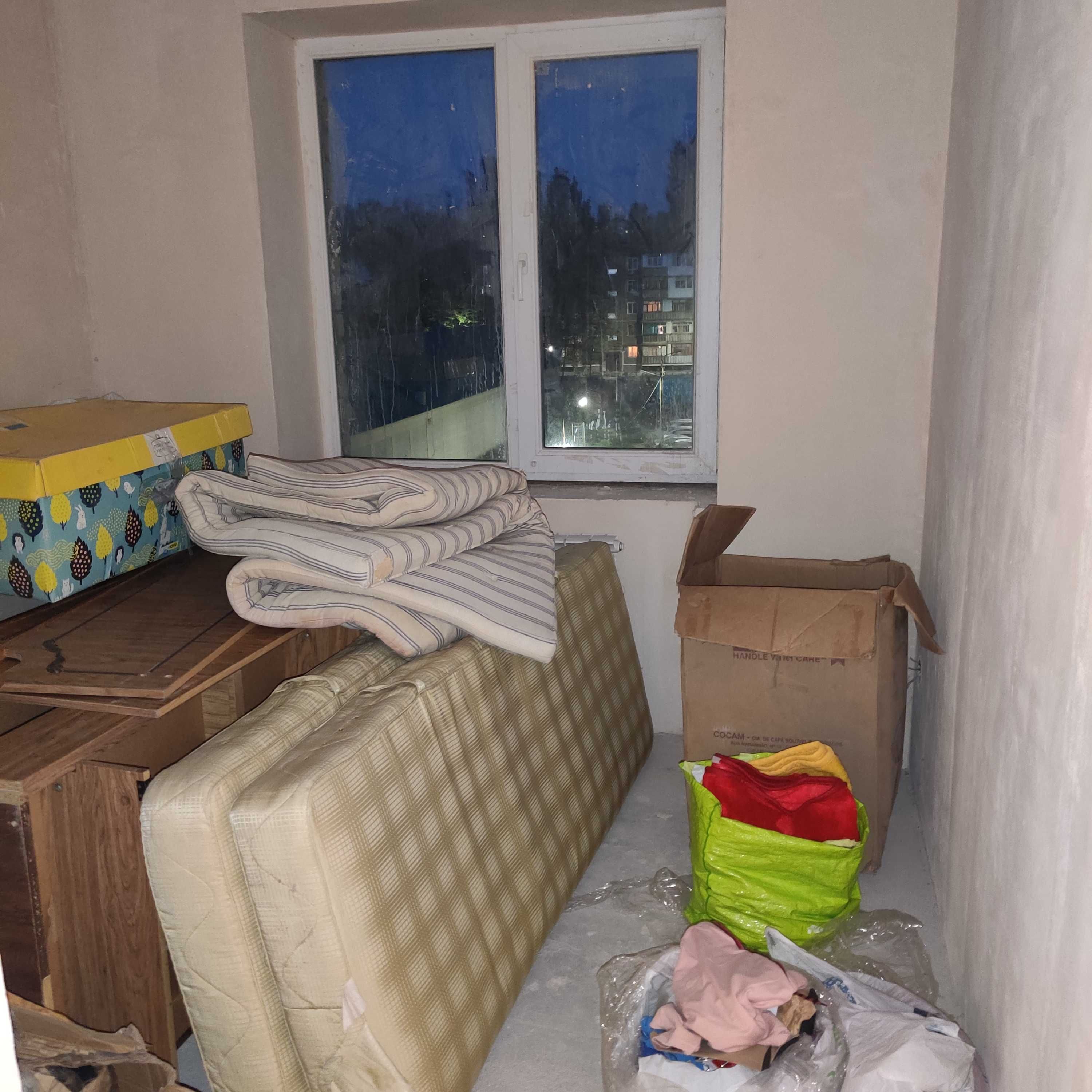 Продам 4 -х комн.квартиру 78 м,3-я Слобідська,кап ремонт,под чистовую