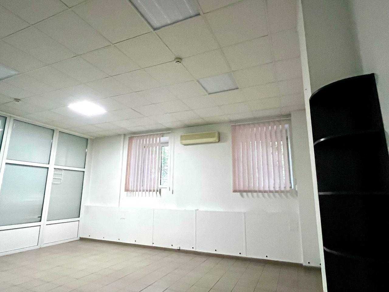 43м2 по вул. Борщагівська. метро Шулявська. ІНТЕРНЕТ Є ЗАВЖДИ!