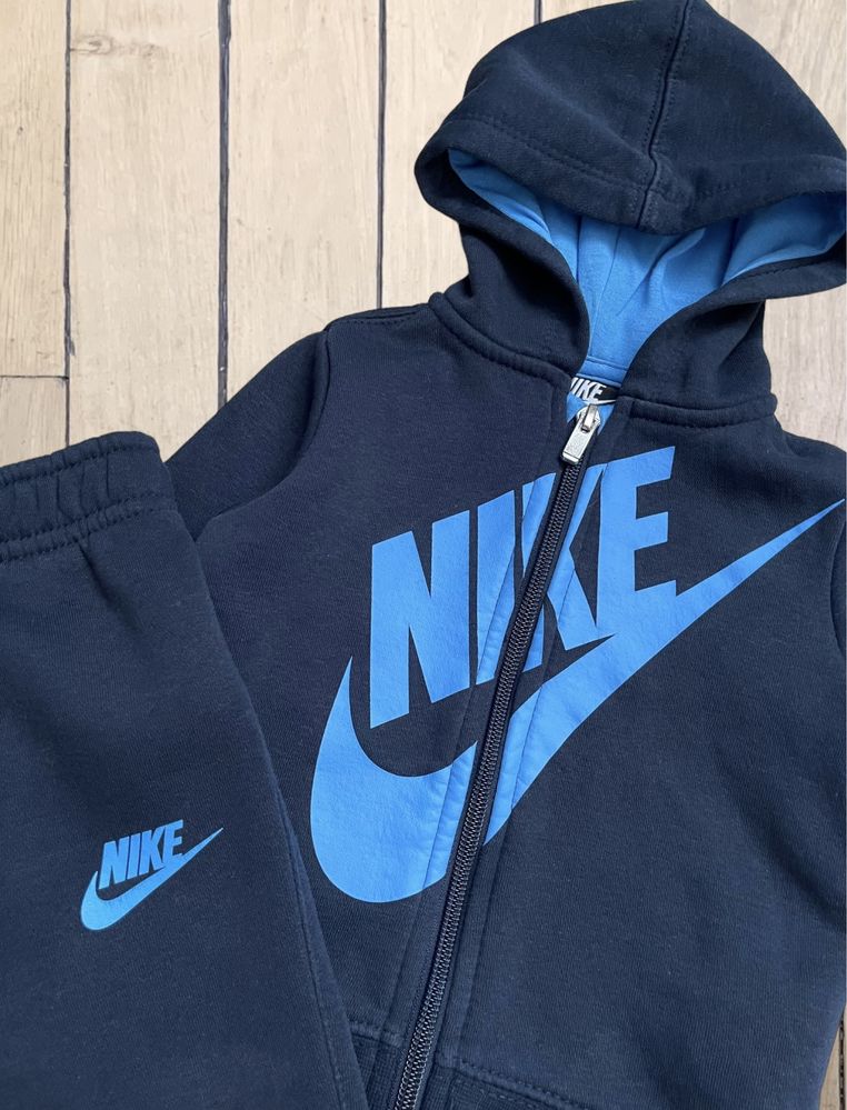 Костюм Nike оригінал на флісі 12 м