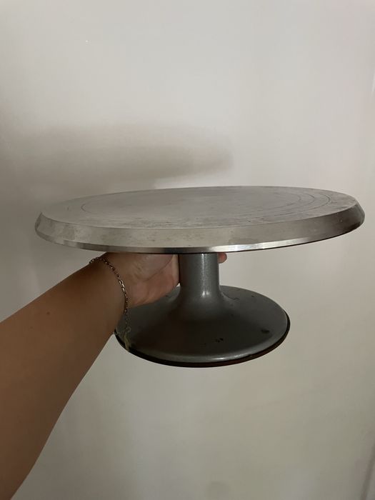 Prato giratório bailarina para bolos