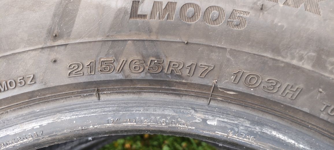 Opony zimowe z 2021r 5mm 215/65/17 Bridgestone 8N