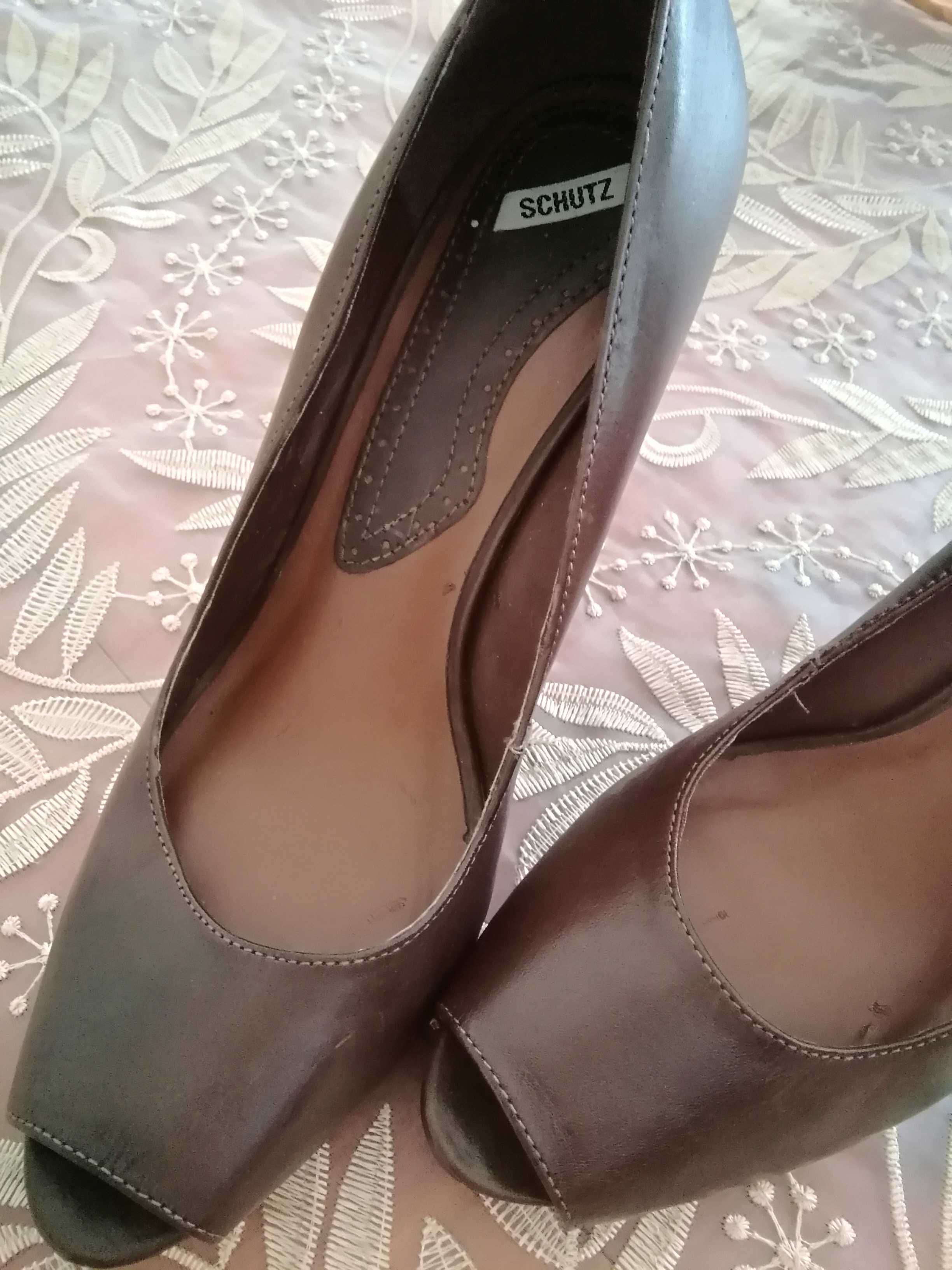 Sapatos SCHUTZ castanhos em pele, 38. Super confortáveis e elegantes