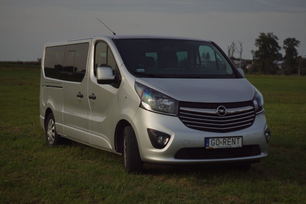 Wynajem busa 9-osobowego Opel Vivaro!! Winiety !! Wolne wakacje !!
