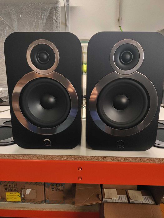 Colunas QAcoustics 3030i
