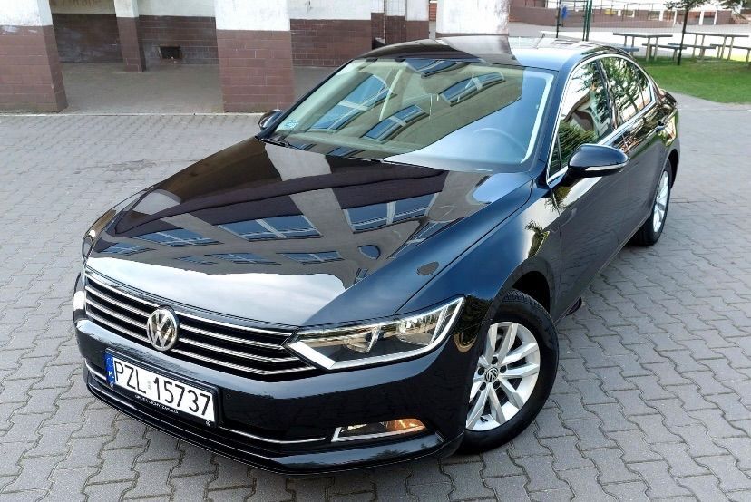 Volkswagen Passat Volkswagen Passat B8 1.6 TDI 120km/DSG/Sedan/Polecam