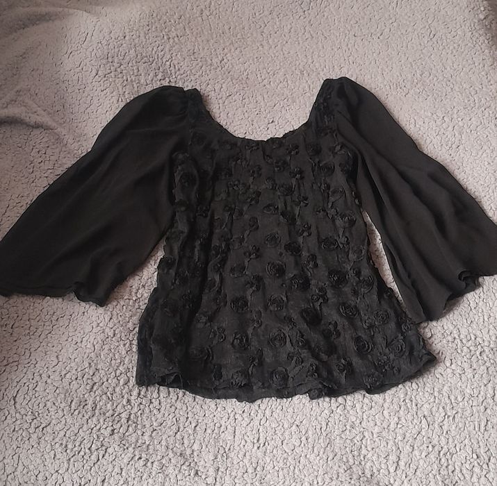 Czarna sukienka w róże classy lolita dark feminine 60s 70s