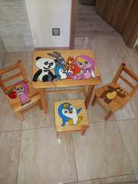 Sprzedam drewniany stolik z krzesłami dla dzieci