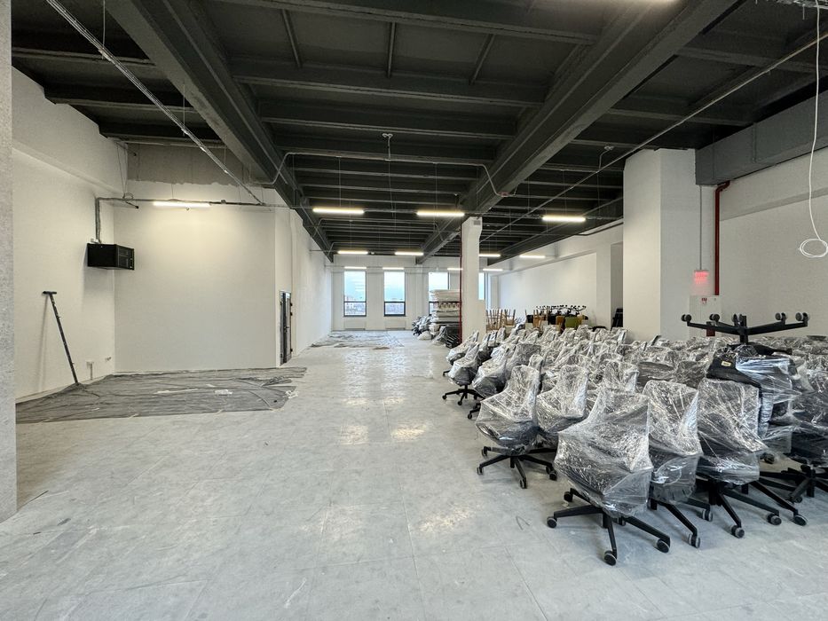 Новий, Сучасний ОФІС в БЦ, класу «А», на Угорській – 1 000 (м2)