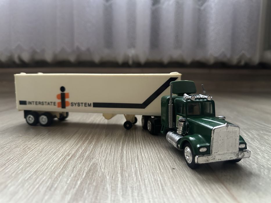 Kenworth W900A в маштабі 1:50