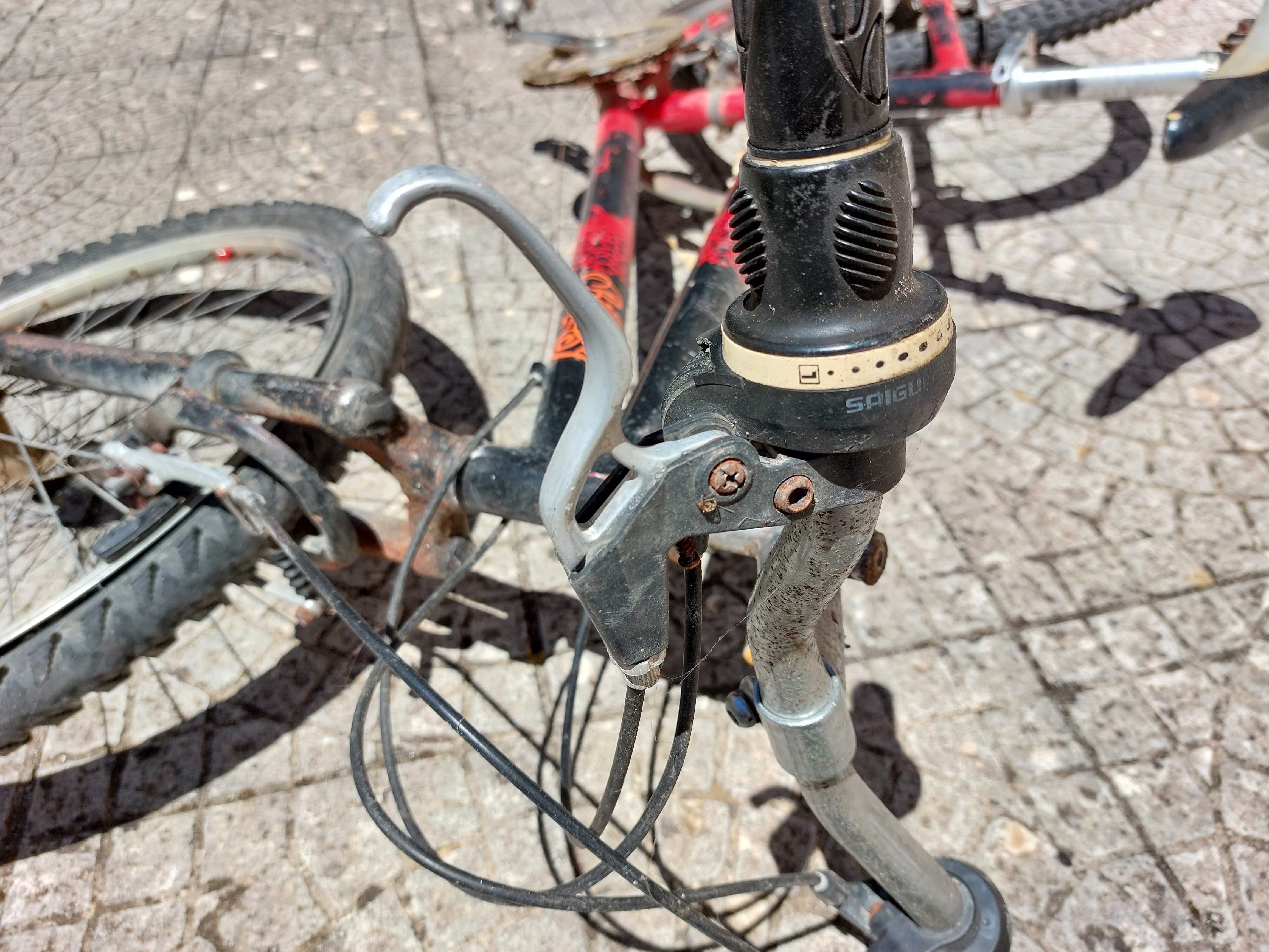 Bicicletas para ferro velho