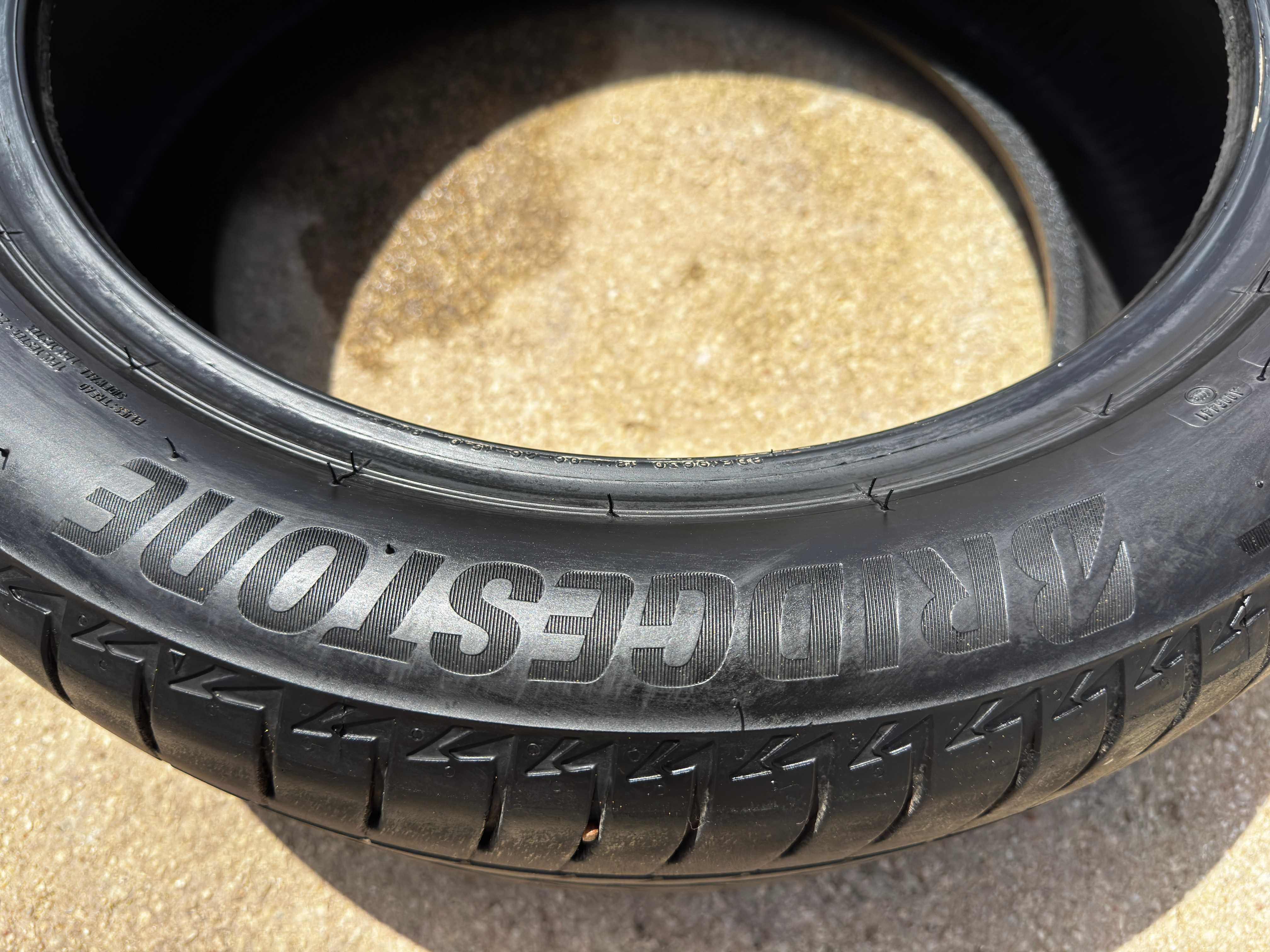 2 Pneus Bridgestone 245/45R18 T005 100Y XL TL