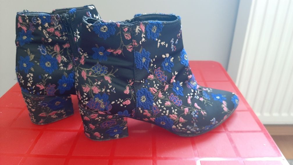 Botki damskie 39