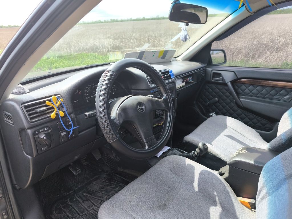 Opel Vectra 1993 рік