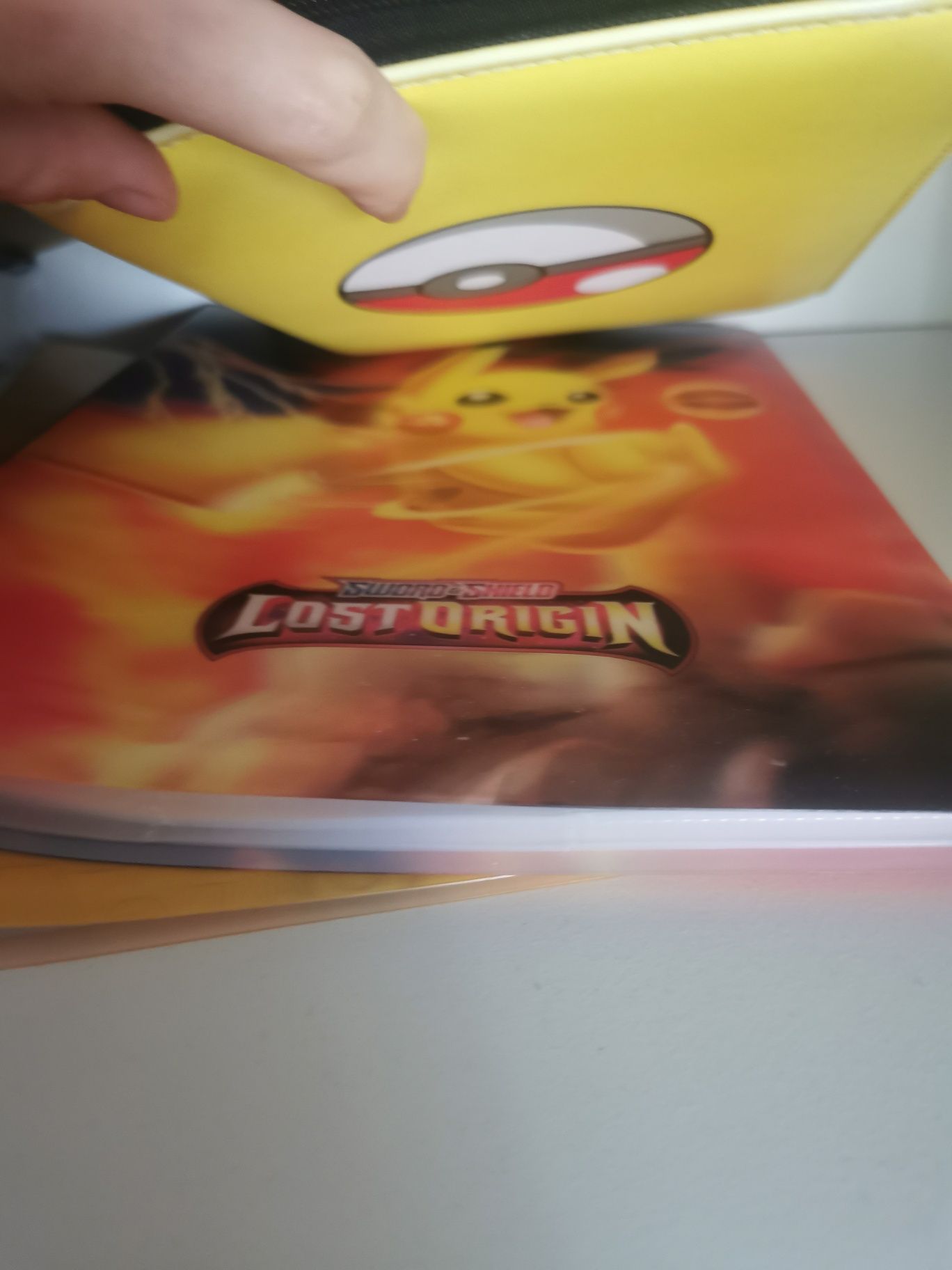 4 albumy pokemon