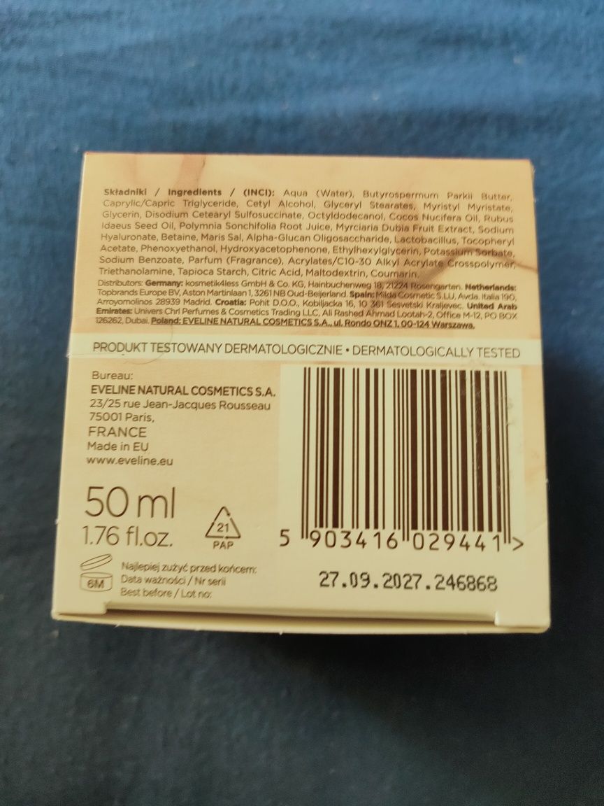 Krem nawilżający do twarzy Eveline Cosmetics Rich Coconut kokosowy 
 K