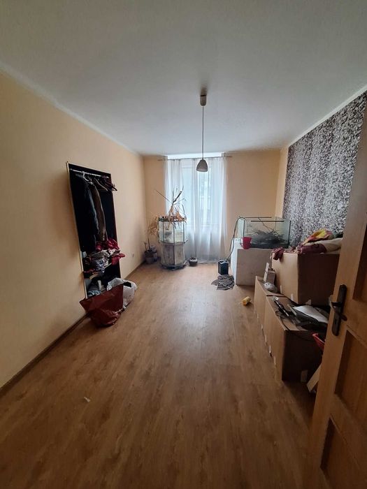 Syndyk ogłasza przetarg na sprzedaż lokalu mieszkalnego.