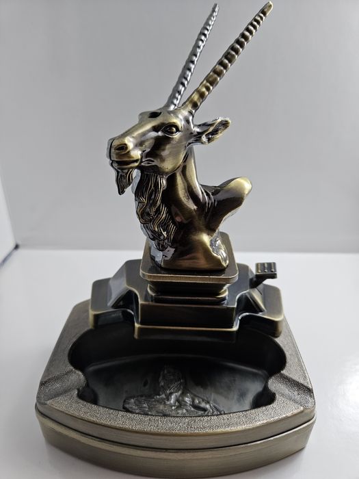 Зажигалка колекционная, хорошего качества