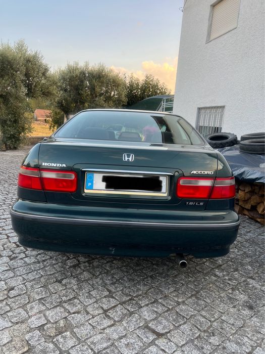 Honda accord 1.8i LS