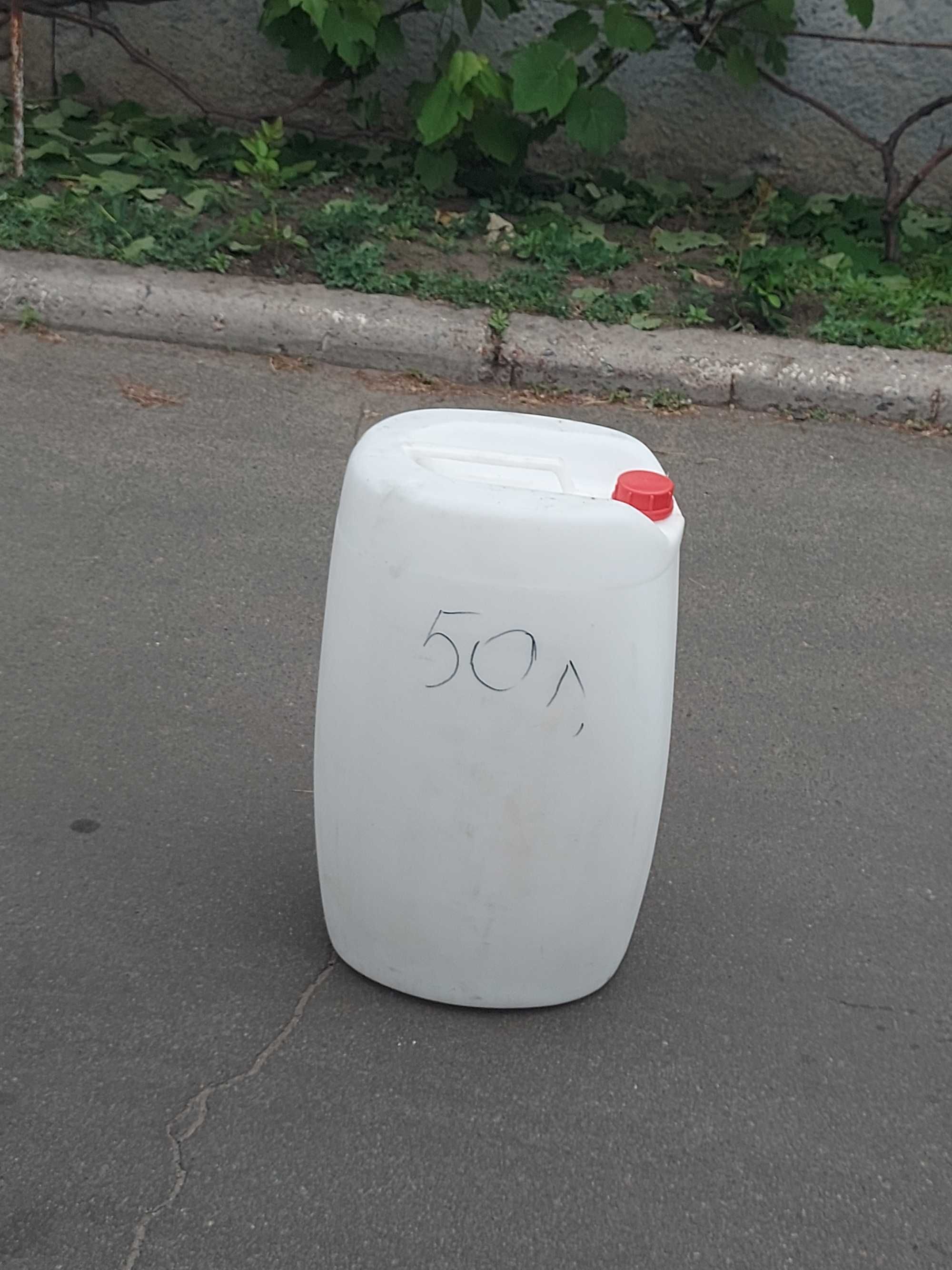 Канистры пластиковые б.у