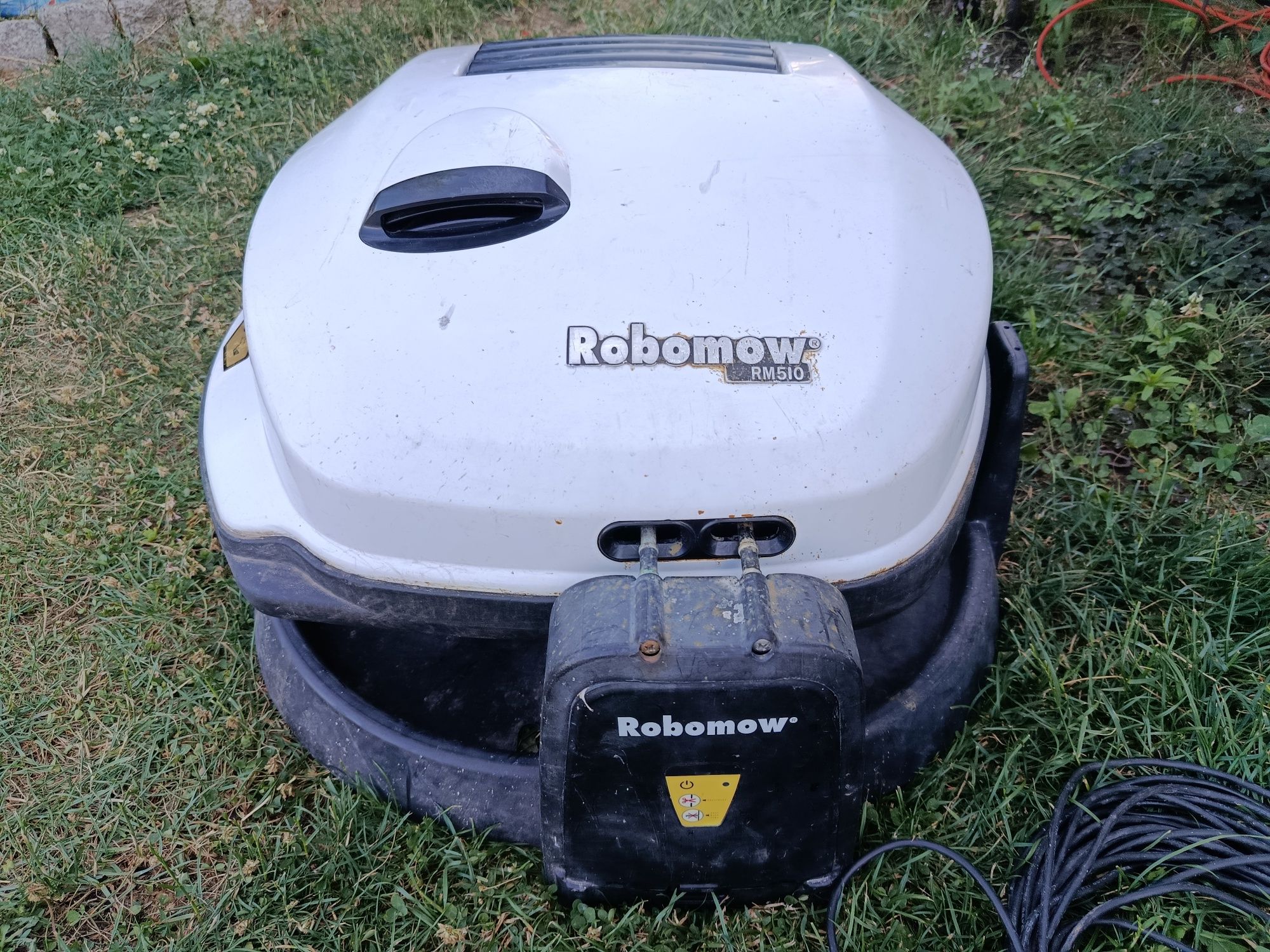 Robot koszący Robomow RM510 - cena wraz z przesyłką kurierską.