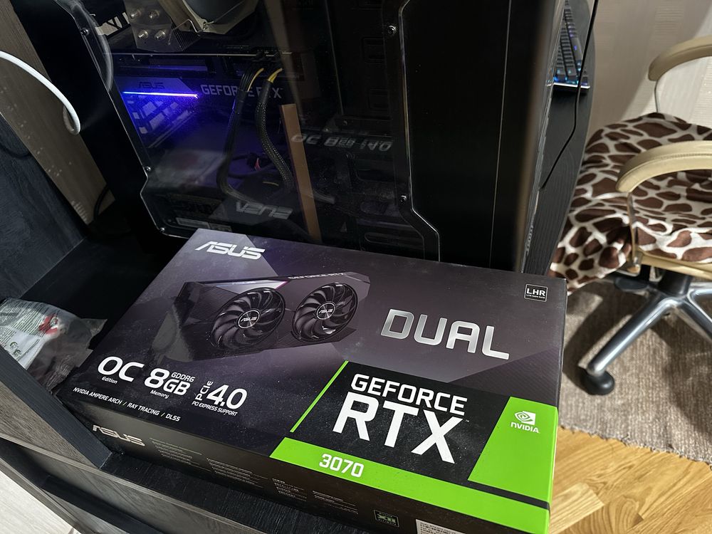 Видеокарта Asus RTX 3070 Dual OC (на гарантии Rozetka)