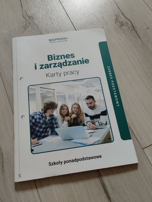 Biznes i zarządzanie karty pracy