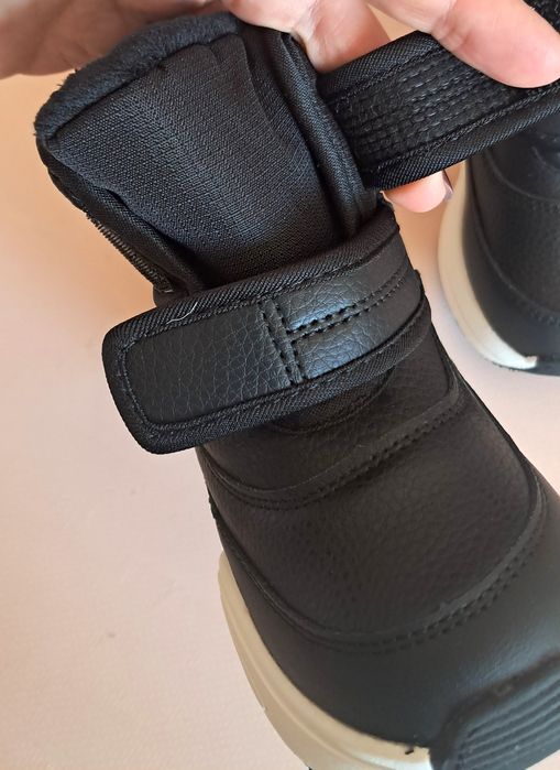 Зимові черевики для хлопчика