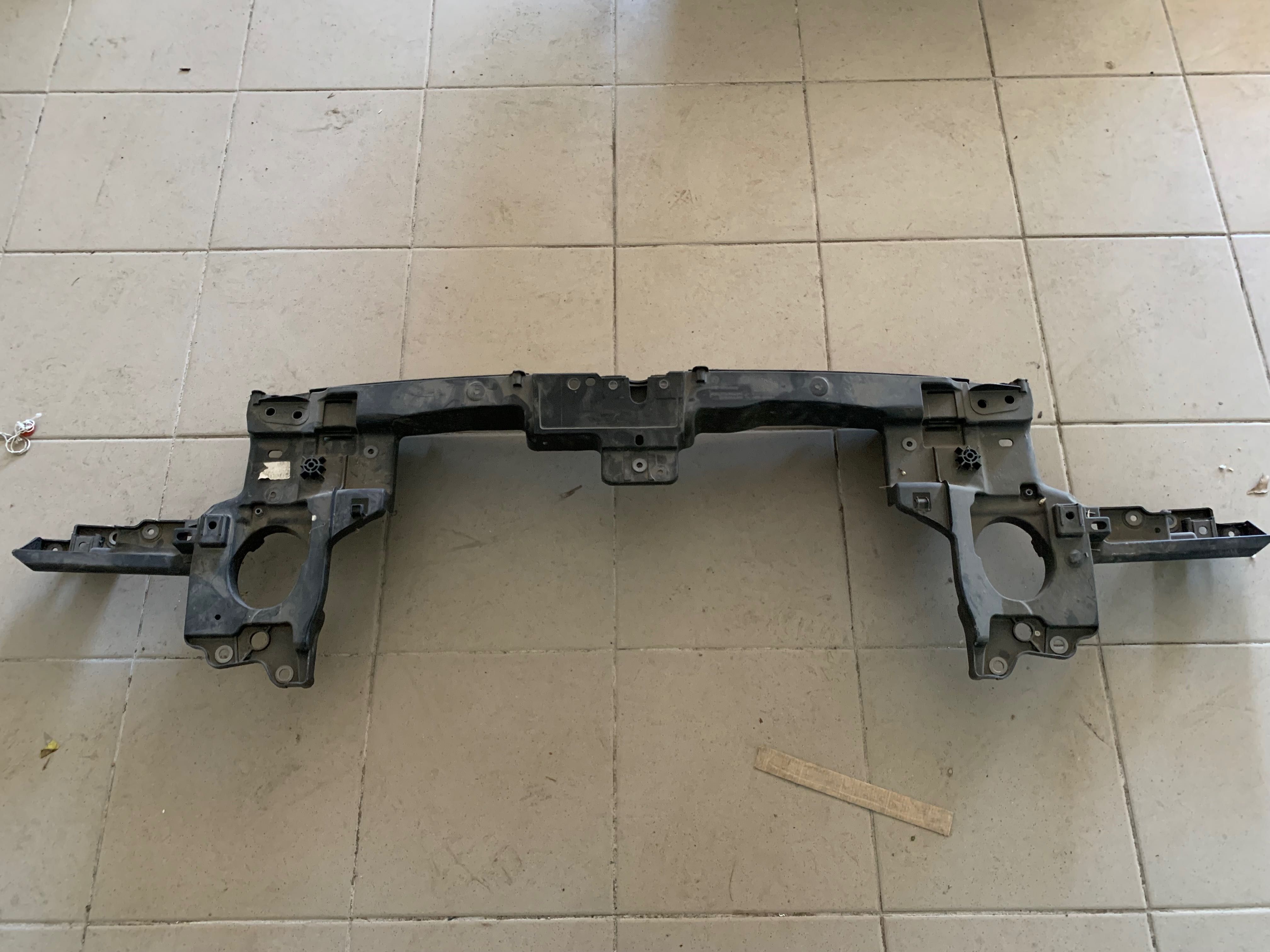 Панель радіаторів  Volkswagen touareg 7P6805594C