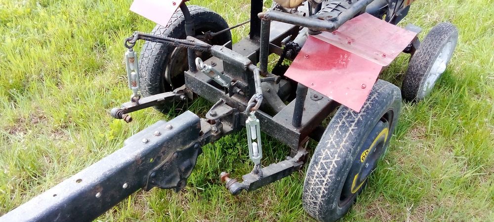 Міні трактор компактний