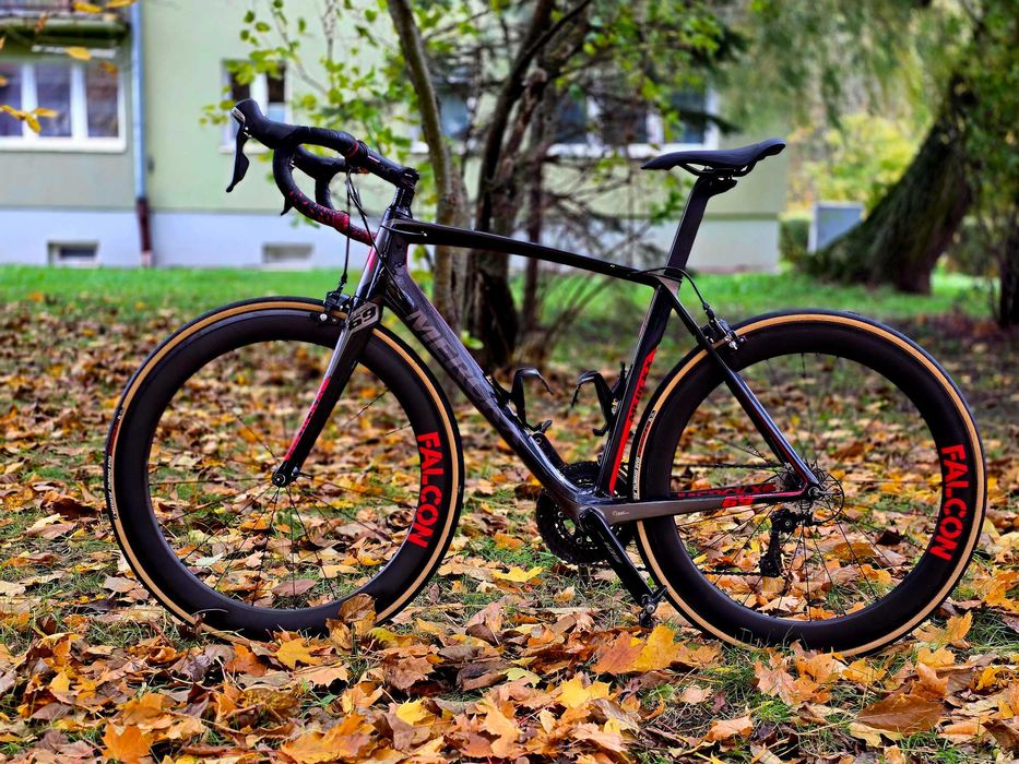 Rower szosowy Eddy Merckx 69 (karbonowa rama +koła oraz pomiar mocy)