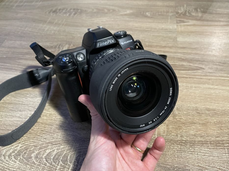 Fujifilm S2 Pro (nikon) + Lente Sigma 24-70 f2.8 EX DG